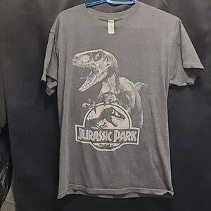 🦖Vintage Jurrasic park tee SIZE SMALL BY MARVEL